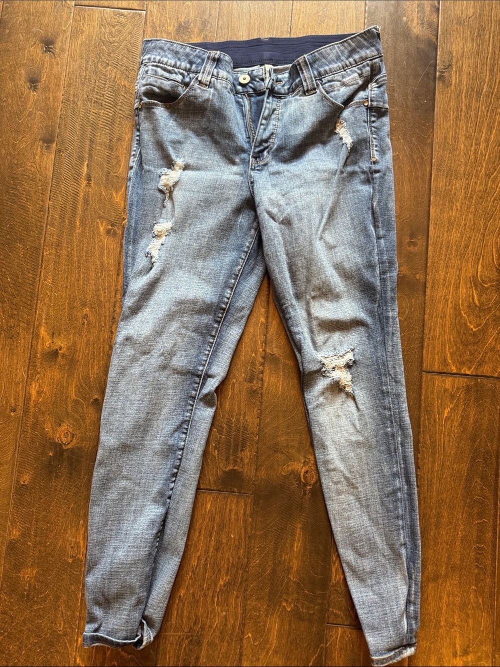 Jag Jeans Light Blue Distressed Skinny Jeans
